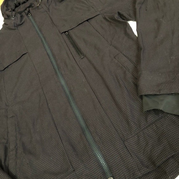 Lululemon Relay Jacket Houndstooth Swift Blck Sz L - Picture 3 of 8